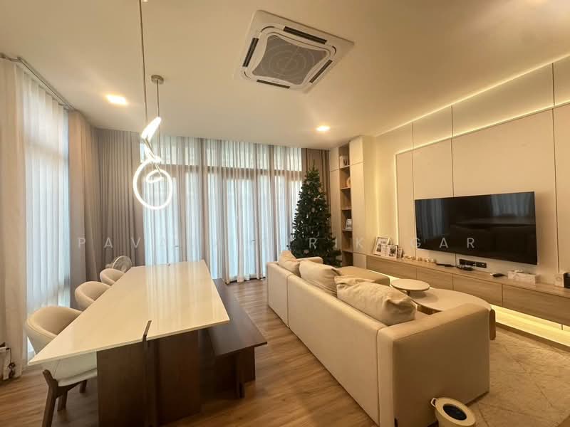 Patio Ratchayothin, Bangkok, Phahonyothin 32, Chan Kasem, Chatuchak, Bangkok, 6 Bedrooms, 267 sqm, Townhouse For Rent, by Pavana Sirikogar, 500161367 - DDproperty.com
