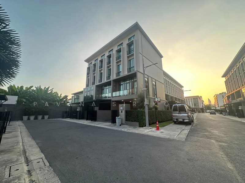 Patio Ratchayothin, Bangkok, Phahonyothin 32, Chan Kasem, Chatuchak, Bangkok, 6 Bedrooms, 267 sqm, Townhouse For Rent, by Pavana Sirikogar, 500161367 - DDproperty.com