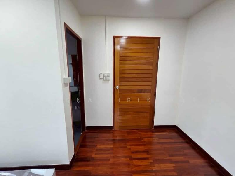 บ้าน 4-ห้องนอน, กรุงเทพ, ลาดพร้าว, ลาดพร้าว, กรุงเทพ, 250 ตร.ม., บ้านเดี่ยว ให้เช่า, โดย Pavana Sirikogar, 500161373 - DDproperty.com