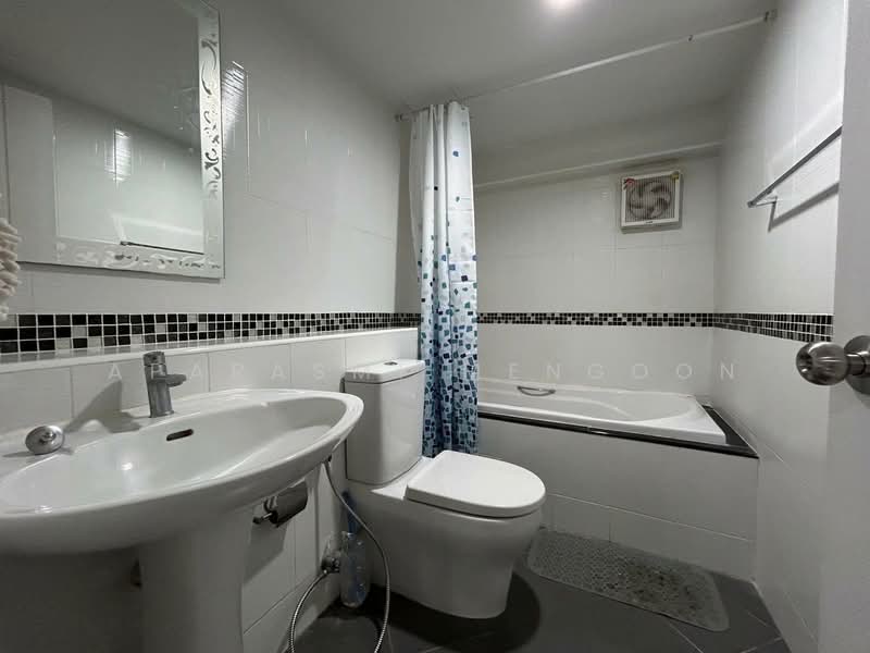 Thonglor Tower, Bangkok, Soi Thonglor, Sukhumvit 55 Road, Khlongtoei Nua, Watthana, Bangkok, 2 Bedrooms, 49 sqm, Condo For Rent, by Aparasmi Mengoon, 500161410 - DDproperty.com