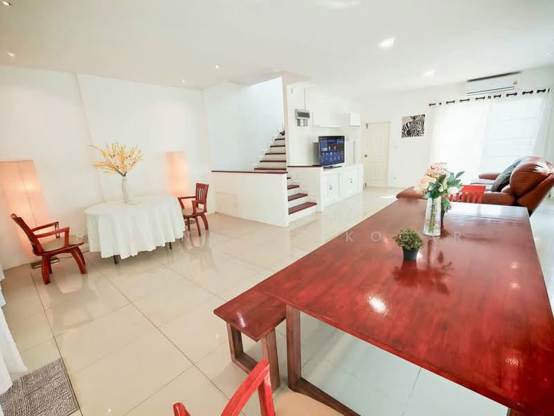 For Rent - Urban Sathorn, Bangkok