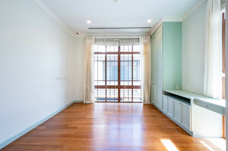 Baan Sansiri Sukhumvit 67, Bangkok, 32 Soi Sukhumvit 67, Phra Kanong Nua, Watthana, Bangkok, 4 Bedrooms, 394 sqm, Single Detached House For Rent, by Pavana Sirikogar, 500161455 - DDproperty.com