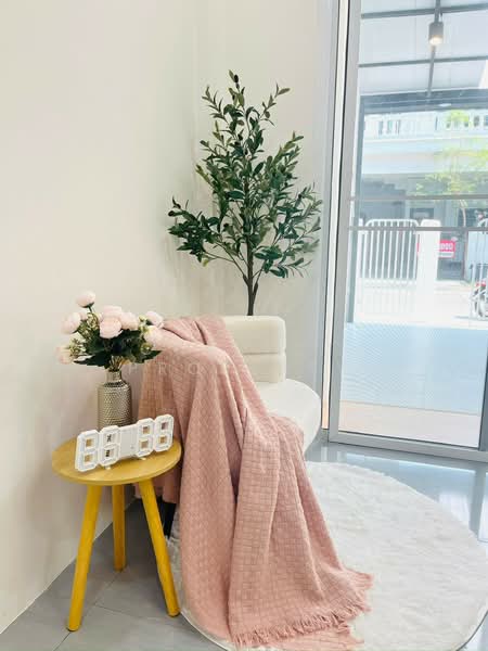 บ้านมินิมอล ราคาสบายกระเป๋า แจ้งวัฒนะ-ปากเกร็ด ทาวเฮ้าส์เพดานสูงโปร่ง, Nonthaburi, Pak Kret, Pak Kret, Nonthaburi, 2 Bedrooms, 16 sqm, Townhouse For Sale, by Correct Property, 500161472 - DDproperty.com