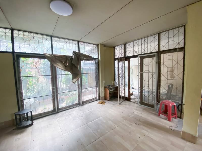 3-BR Townhouse, Bangkok, Khlong Tan Nua, Watthana, Bangkok, 3 Bedrooms, 100 sqm, Townhouse For Sale, by Poomphat Tienthongsakul, 500161473 - DDproperty.com