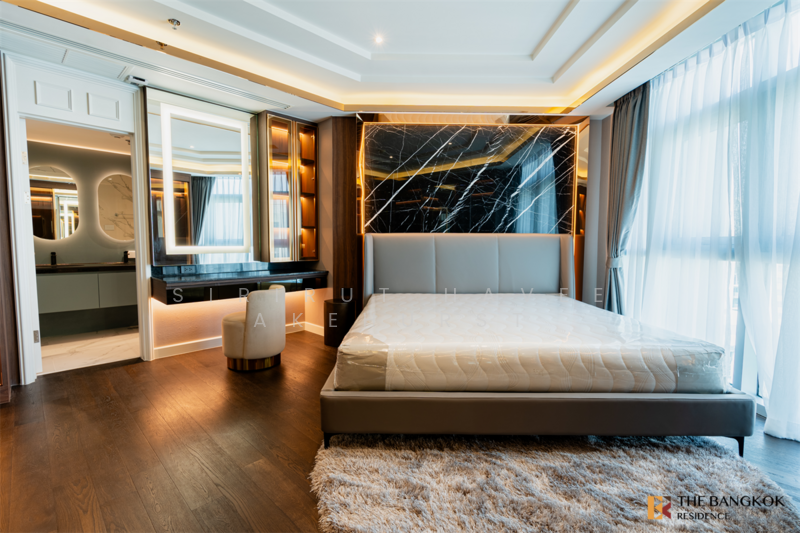 Belle Grand Rama 9, Bangkok, 131 Rama 9 Road, Huai Khwang, Huai Khwang, Bangkok, 3 Bedrooms, 181 sqm, Condo For Sale, by Sirirut Havee Akehurst, 500161499 - DDproperty.com