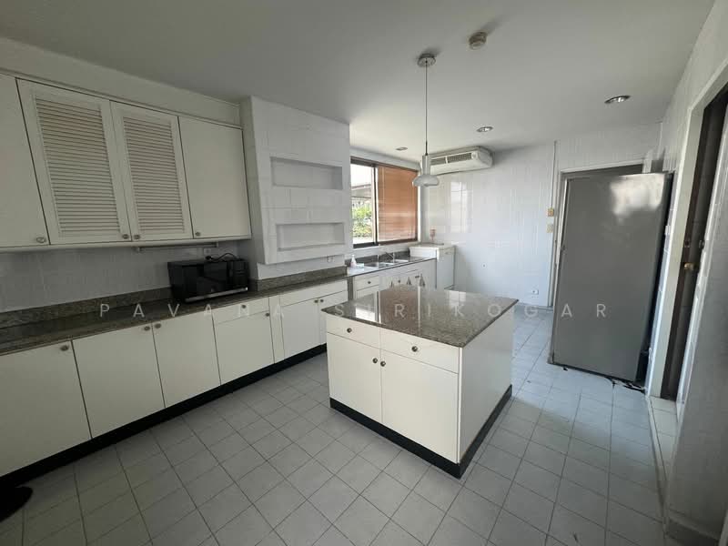 Charan Tower Residences by Aspira, Bangkok, 19 Soi Sukhumvit 43, Khlong Tan Nua, Watthana, Bangkok, 4 Bedrooms, 600 sqm, Apartment For Rent, by Pavana Sirikogar, 500161503 - DDproperty.com