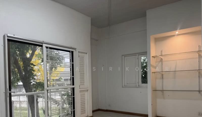 ทาวน์เฮ้าส์ 5-ห้องนอน, กรุงเทพ, ลาดยาว, จตุจักร, กรุงเทพ, 300 ตร.ม., ทาวน์เฮ้าส์ ให้เช่า, โดย Pavana Sirikogar, 500161509 - DDproperty.com