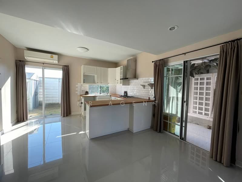 The Village Bangna-Wongwaen 3, Samut Prakan, Bangna Trad Km.10 Road, Bangphli Yai, Bang Plee, Samut Prakan, 3 Bedrooms, 140 sqm, Townhouse For Rent, by NR AGENT, 500161514 - DDproperty.com