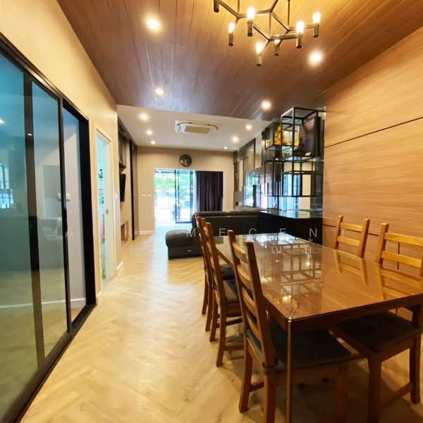 Patio Vibhavadi-Songprapa, Bangkok, Si Khan, Don Mueang, Bangkok, 4 Bedrooms, 175 sqm, Townhouse For Sale, by AJHOMECENTER - คุณบู้, 500161545 - DDproperty.com
