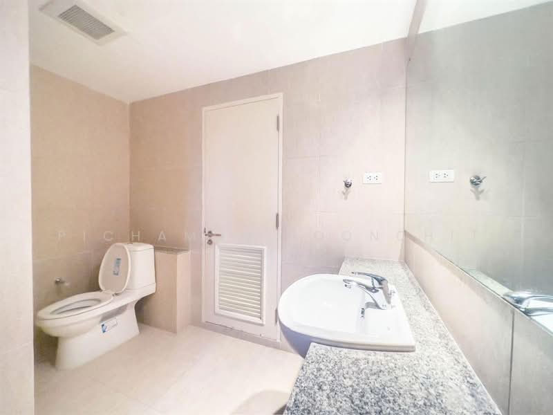 The Clover Thonglor Residence : เดอะ โคลเวอร์ ทองหล่อ เรสซิเดนซ์, กรุงเทพ, ซอยสุขุมวิท 55, คลองตันเหนือ, วัฒนา, กรุงเทพ, 79 ตร.ม., คอนโด ขาย, โดย Pichamon Boonchit, 500161575 - DDproperty.com