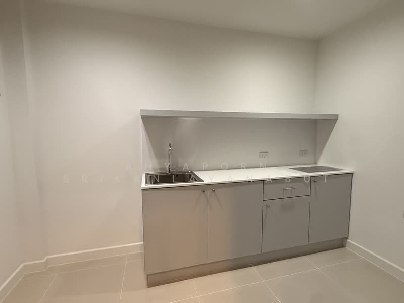 Noble Cube Pattanakarn, Bangkok, Phatthanakan Road, Suan Luang, Suan Luang, Bangkok, 9 Bedrooms, 395 sqm, Townhouse For Rent, by Anyaporn Srikanlayanabut, 500161595 - DDproperty.com