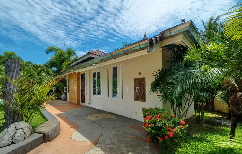 Large Bang Saray House With Over 2 Rai Of Land, Chon Buri (Pattaya), Bang Sa-re, Sattahip, Chon Buri (Pattaya), 8 Bedrooms, 1,103 sqm, Single Detached House For Sale, by Peter Nielsen, 500161600 - DDproperty.com