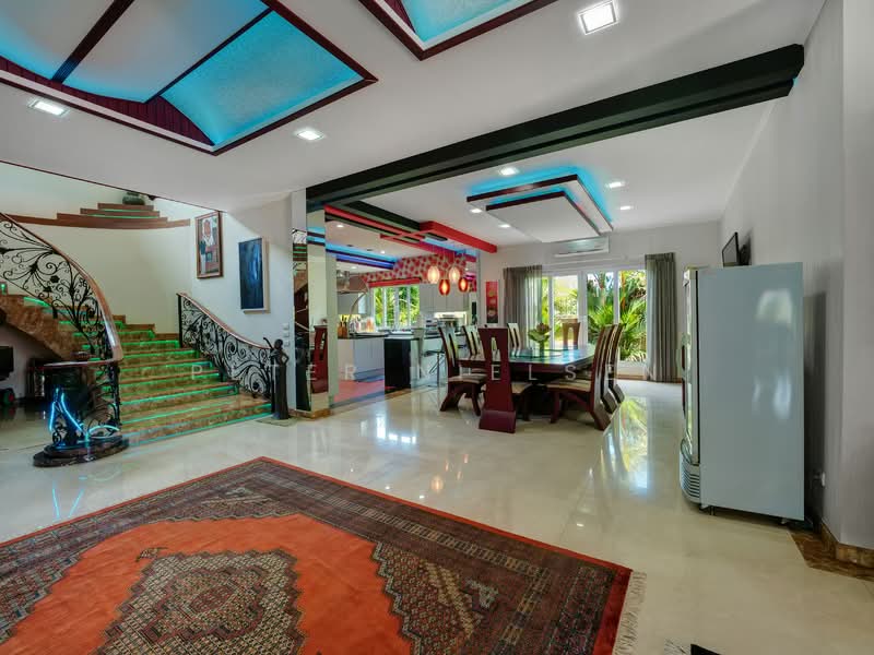 Large Bang Saray House With Over 2 Rai Of Land, Chon Buri (Pattaya), Bang Sa-re, Sattahip, Chon Buri (Pattaya), 8 Bedrooms, 1,103 sqm, Single Detached House For Sale, by Peter Nielsen, 500161600 - DDproperty.com