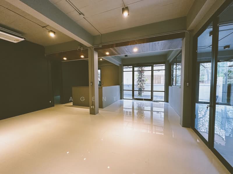 ให้เช่าอาคารสำนักงาน รีโนเวทใหม่ รัชดาภิเษก 32 (SPSAD3836), กรุงเทพ, จันทรเกษม, จตุจักร, กรุงเทพ, 1,200 ตร.ม., ตึกแถว-อาคารพาณิชย์ ให้เช่า, โดย Agent Pla, 500161628 - DDproperty.com