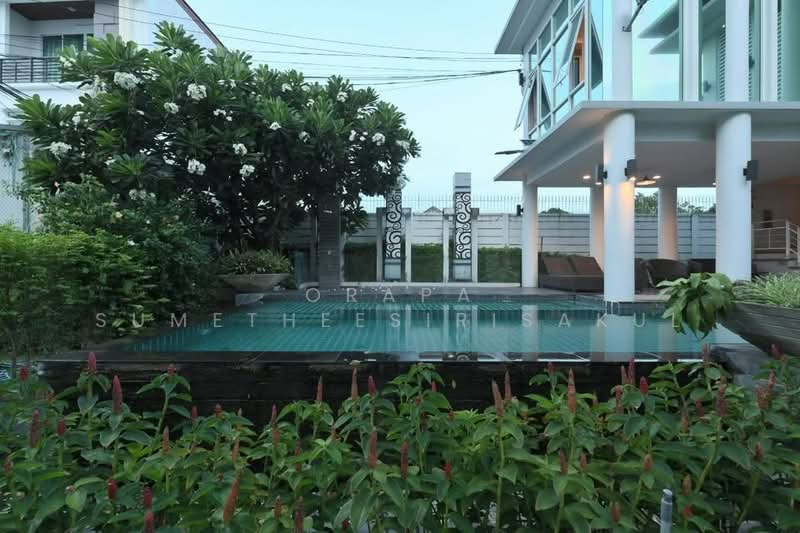 Baan Klang Muang Ratchada 36, Bangkok, Ratchadaphisek 36 Intersection 9-3-6, Chan Kasem, Chatuchak, Bangkok, 5 Bedrooms, 410 sqm, Townhouse For Sale, by Orapa Sumetheesirisakul, 500161636 - DDproperty.com