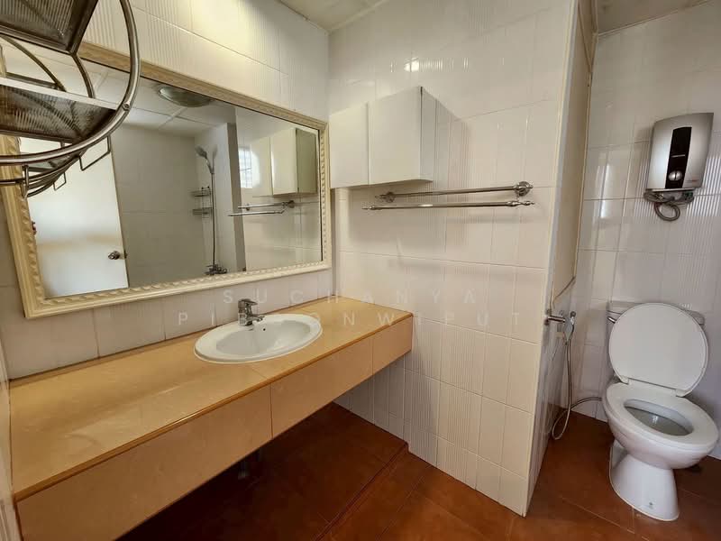 Tai Ping Towers, Bangkok, 582 Soi Sukhumvit 63, Khlong Tan Nua, Watthana, Bangkok, 4 Bedrooms, 252 sqm, Condo For Rent, by Suchanya Piboonwiput, 500161661 - DDproperty.com