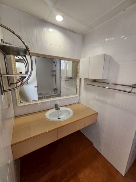 Tai Ping Towers, Bangkok, 582 Soi Sukhumvit 63, Khlong Tan Nua, Watthana, Bangkok, 4 Bedrooms, 252 sqm, Condo For Rent, by Suchanya Piboonwiput, 500161661 - DDproperty.com