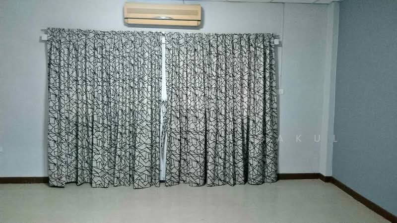 5-BR Townhouse, Bangkok, Bang Waek, Phasi Charoen, Bangkok, 5 Bedrooms, 300 sqm, Townhouse For Sale, by Orapa Sumetheesirisakul, 500161670 - DDproperty.com