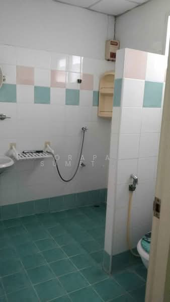 5-BR Townhouse, Bangkok, Bang Waek, Phasi Charoen, Bangkok, 5 Bedrooms, 300 sqm, Townhouse For Sale, by Orapa Sumetheesirisakul, 500161670 - DDproperty.com