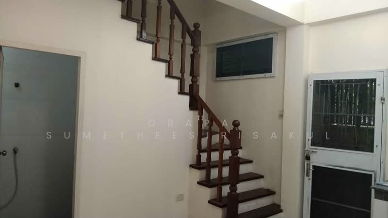 5-BR Townhouse, Bangkok, Bang Waek, Phasi Charoen, Bangkok, 5 Bedrooms, 300 sqm, Townhouse For Sale, by Orapa Sumetheesirisakul, 500161670 - DDproperty.com