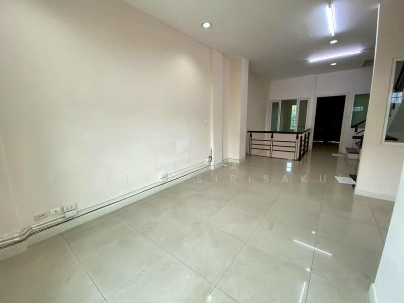 Premium Place Kaset - Nawamin II, Bangkok, Prasert Manukit 29 Road (Soi Mailarp), Lat Phrao, Lat Phrao, Bangkok, 5 Bedrooms, 144 sqm, Townhouse For Sale, by Orapa Sumetheesirisakul, 500161681 - DDproperty.com