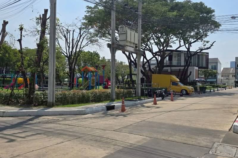 Baan Klang Muang Suanluang, Bangkok, On Nut Road, Dok Mai, Prawet, Bangkok, 3 Bedrooms, 128 sqm, Townhouse For Sale, by ชนะชาติ นนท์ตา, 500161702 - DDproperty.com