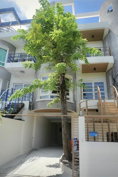 5-BR Townhouse, Bangkok, Chan Kasem, Chatuchak, Bangkok, 5 Bedrooms, 303 sqm, Townhouse For Sale, by Orapa Sumetheesirisakul, 500161725 - DDproperty.com