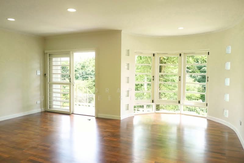 5-BR Townhouse, Bangkok, Chan Kasem, Chatuchak, Bangkok, 5 Bedrooms, 303 sqm, Townhouse For Sale, by Orapa Sumetheesirisakul, 500161725 - DDproperty.com