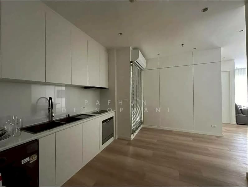 Baan Klang Krung Siam-Pathumwan : บ้านกลางกรุง สยาม-ปทุมวัน คอนโดมิเนียม, กรุงเทพ, ถนนเพชรบุรี แขวงถนนเพชรบุรี เขตราชเทวี กรุงเทพมหานคร, ถนนเพชรบุรี, ราชเทวี, กรุงเทพ, 97 ตร.ม., คอนโด ให้เช่า, โดย Pafhun  Detnopmani , 500161735 - DDproperty.com