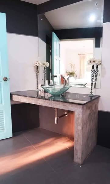 4 Bedroom House for Sale and Rent in Pattaya, Chon Buri (Pattaya), Khao Mai Kaeo, Bang Lamung (Pattaya), Chon Buri (Pattaya), 4 Bedrooms, 350 sqm, Single Detached House For Sale, by Panupan (Bond) Thongpan, 500161739 - DDproperty.com