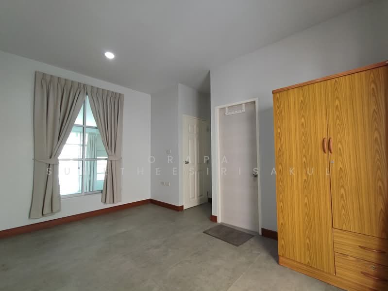 Baan Klang Muang Ratchada-Ladprao : บ้านกลางเมือง แยกรัชดา-ลาดพร้าว, กรุงเทพ, ซอย บ้านกลางเมืองแยก รัชดา-ลาดพร้าว 2, จันทรเกษม, จตุจักร, กรุงเทพ, 150 ตร.ม., ทาวน์เฮ้าส์ ขาย, โดย Orapa Sumetheesirisakul, 500161745 - DDproperty.com