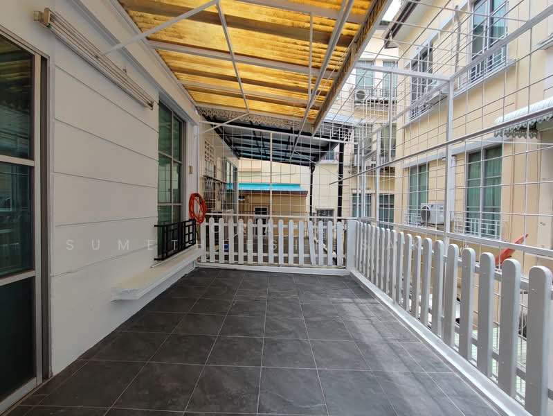 Baan Klang Muang Ratchada-Ladprao : บ้านกลางเมือง แยกรัชดา-ลาดพร้าว, กรุงเทพ, ซอย บ้านกลางเมืองแยก รัชดา-ลาดพร้าว 2, จันทรเกษม, จตุจักร, กรุงเทพ, 150 ตร.ม., ทาวน์เฮ้าส์ ขาย, โดย Orapa Sumetheesirisakul, 500161745 - DDproperty.com