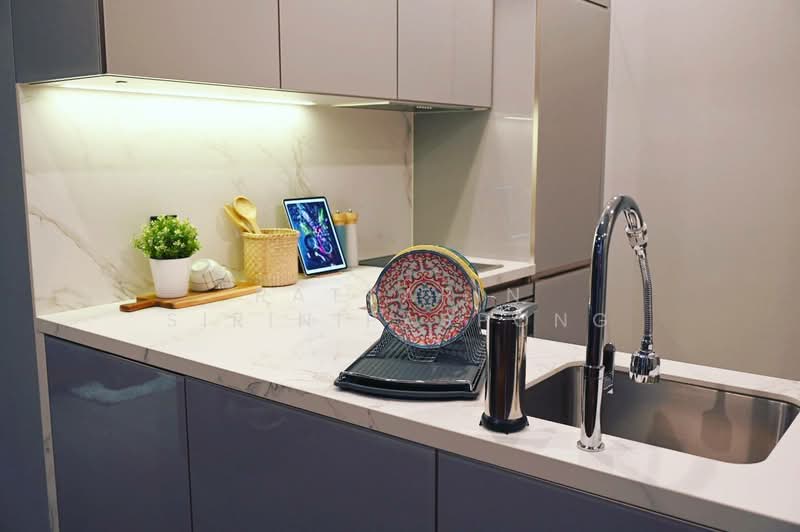 The Esse at Singha Complex, Bangkok, 1788 New Petchaburi Rd, Khlongtoei Nua, Watthana, Bangkok, 1 Bedroom, 48 sqm, Condo For Rent, by Ratsarin Sirinipaspong, 500161748 - DDproperty.com