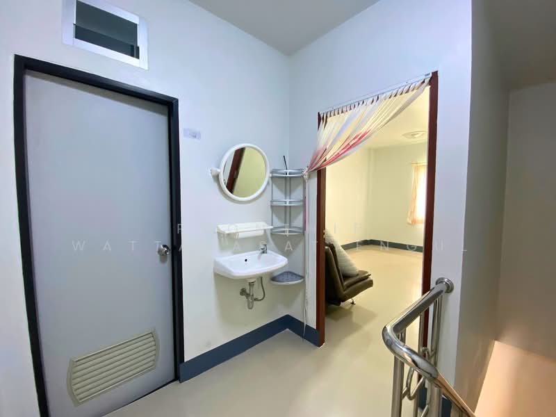 Eastern Land The Plus, Chon Buri (Pattaya), Surasak, Si Racha, Chon Buri (Pattaya), 2 Bedrooms, 80 sqm, Townhouse For Rent, by Pronthip Wattanasatiengul, 500161755 - DDproperty.com