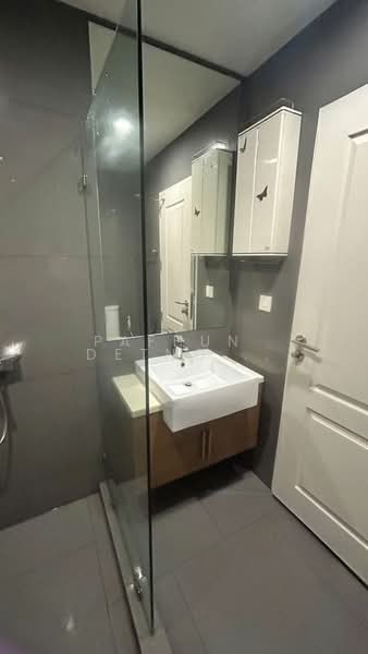 Noble Revo Silom, Bangkok, 88 Soi Surasak Surasak Road, Silom, Bang Rak, Bangkok, 1 Bedroom, 31 sqm, Condo For Sale, by Pafhun  Detnopmani , 500161769 - DDproperty.com