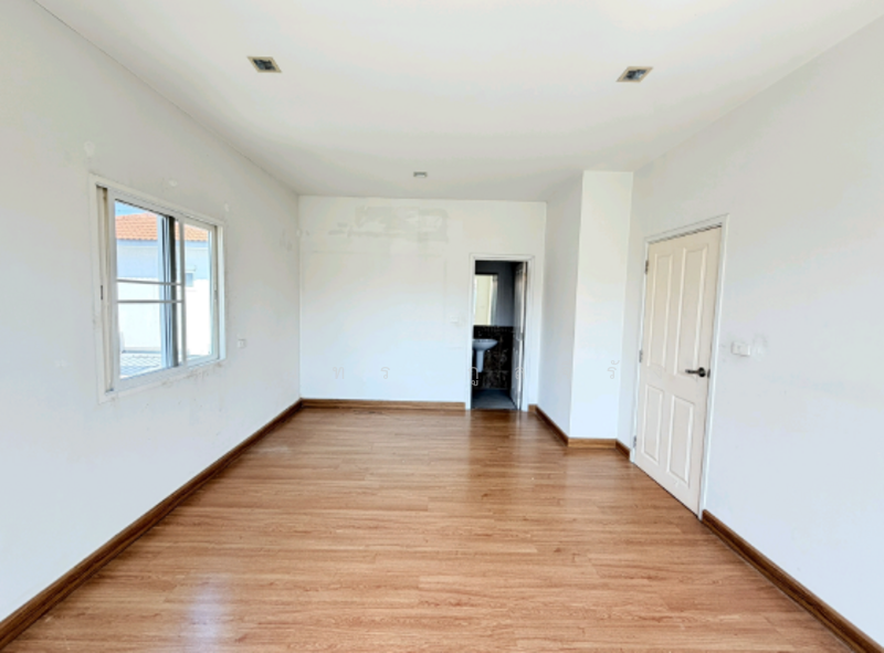 Golden Village Onnut-Pattanakan, Bangkok, Soi On Nut 65 Yak14, Prawet, Prawet, Bangkok, 4 Bedrooms, 166 sqm, Semi-Detached House (Twin House) For Sale, by วรินทร กูลจีรัง, 500161776 - DDproperty.com