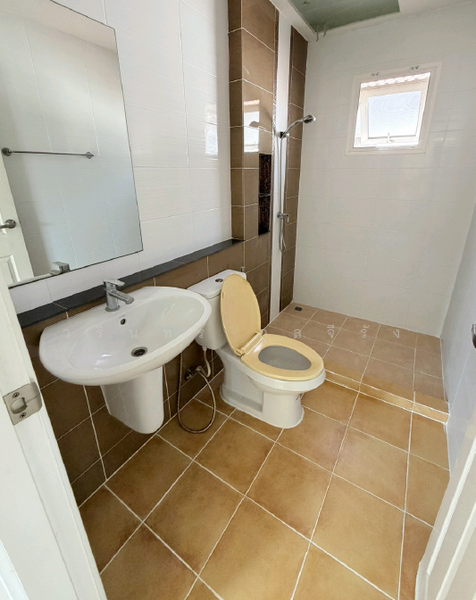 Golden Village Onnut-Pattanakan, Bangkok, Soi On Nut 65 Yak14, Prawet, Prawet, Bangkok, 4 Bedrooms, 166 sqm, Semi-Detached House (Twin House) For Sale, by วรินทร กูลจีรัง, 500161776 - DDproperty.com