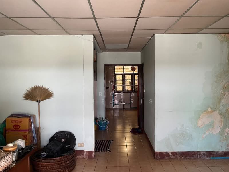 ทาวน์เฮ้าส์ 4-ห้องนอน, กรุงเทพ, จันทรเกษม, จตุจักร, กรุงเทพ, 325 ตร.ม., ทาวน์เฮ้าส์ ขาย, โดย Orapa Sumetheesirisakul, 500161778 - DDproperty.com