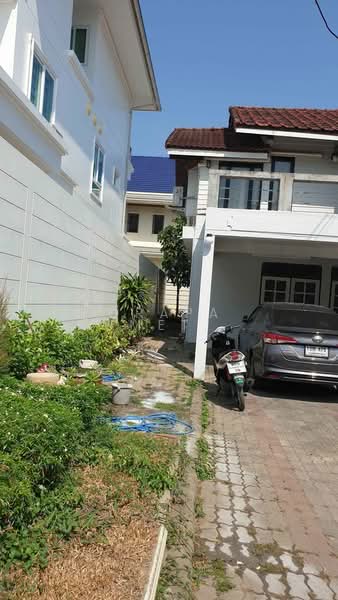 5-BR House, Bangkok, Lat Phrao, Lat Phrao, Bangkok, 5 Bedrooms, 96 sqm, Single Detached House For Sale, by Orapa Sumetheesirisakul, 500161800 - DDproperty.com