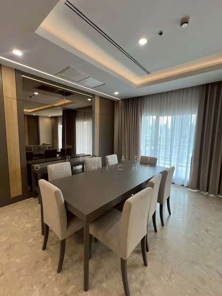 Royal Residence Park, Bangkok, 99 Royal Resident Park Lumphini, Lumphini, Pathum Wan, Bangkok, 3 Bedrooms, 230 sqm, Apartment For Rent, by Pensasi Ongphichetmetha, 500161802 - DDproperty.com