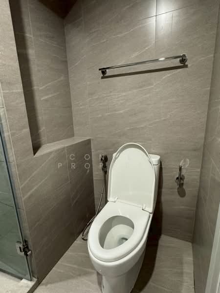 Reference Sathorn-Wongwianyai, Bangkok, Krung Thonburi 2 Alley, Bang Lam Phu Lang, Khlong San, Bangkok, 1 Bedroom, 32 sqm, Condo For Rent, by Connex Property, 500161811 - DDproperty.com