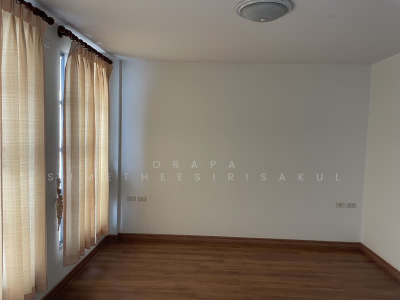 Baan Klang Muang Ladprao-Yothin Phatthana, Bangkok, Soi Baan Klang Muang Ladprao-Yothin Phatthana, Lat Phrao, Lat Phrao, Bangkok, 3 Bedrooms, 198 sqm, Townhouse For Sale, by Orapa Sumetheesirisakul, 500161816 - DDproperty.com