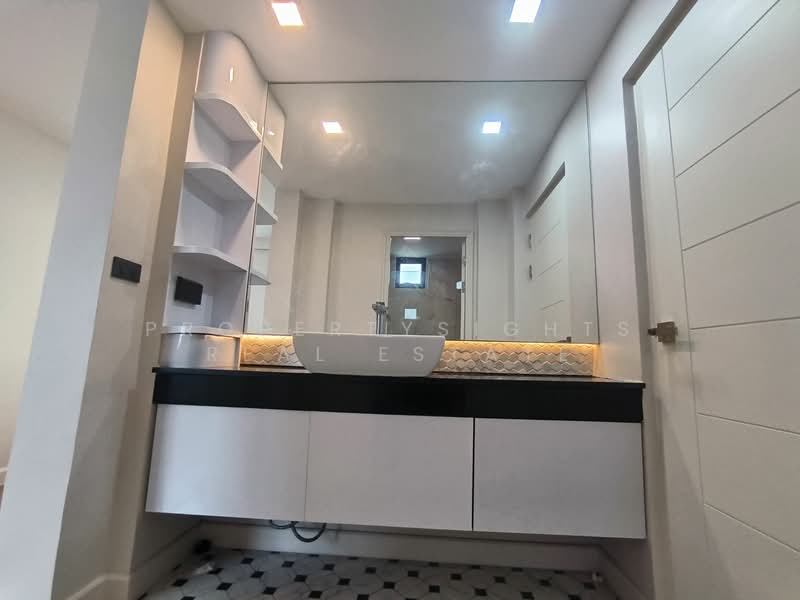 The Prestige 49 Condominium, Bangkok, Sukhumvit, Khlong Tan Nua, Watthana, Bangkok, 3 Bedrooms, 186 sqm, Condo For Rent, by PROPERTYSIGHTS REAL ESTATE, 500161902 - DDproperty.com