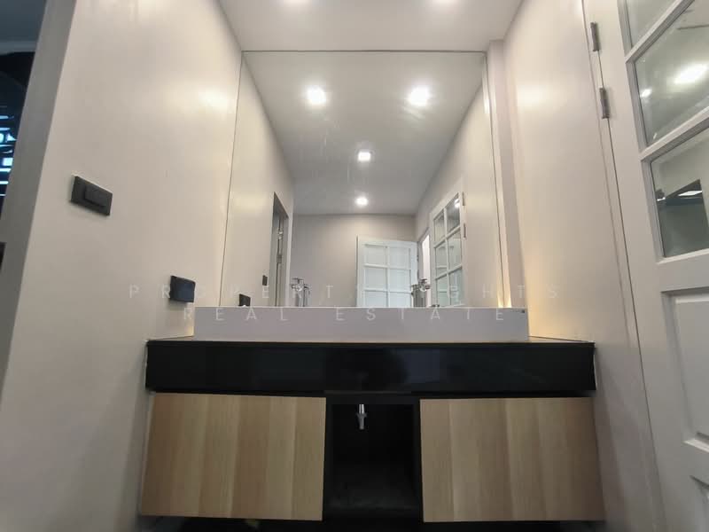 The Prestige 49 Condominium, Bangkok, Sukhumvit, Khlong Tan Nua, Watthana, Bangkok, 3 Bedrooms, 186 sqm, Condo For Rent, by PROPERTYSIGHTS REAL ESTATE, 500161902 - DDproperty.com