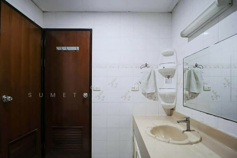 Empire House : เอ็มไพร์ เฮ้าส์, กรุงเทพ, เอกมัย, คลองตันเหนือ, วัฒนา, กรุงเทพ, 183 ตร.ม., คอนโด ขาย, โดย Orapa Sumetheesirisakul, 500161957 - DDproperty.com