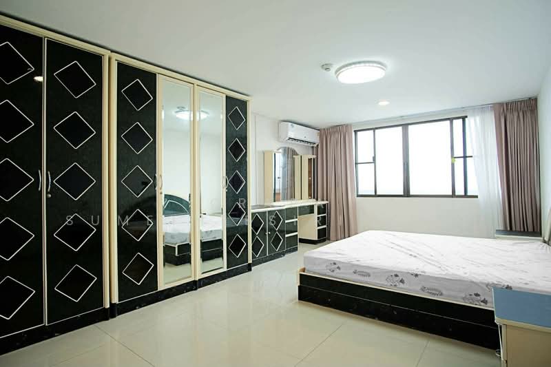 Empire House, Bangkok, Eakamai, Khlong Tan Nua, Watthana, Bangkok, 3 Bedrooms, 183 sqm, Condo For Sale, by Orapa Sumetheesirisakul, 500161957 - DDproperty.com