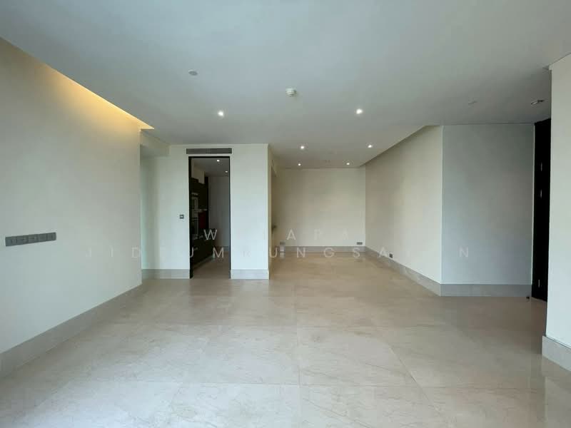 The Infinity, Bangkok, 98 Narathiwatratchanakharin Road, Silom, Bang Rak, Bangkok, 2 Bedrooms, 127 sqm, Condo For Rent, by Walapa Jidbumrungsakun, 500161958 - DDproperty.com