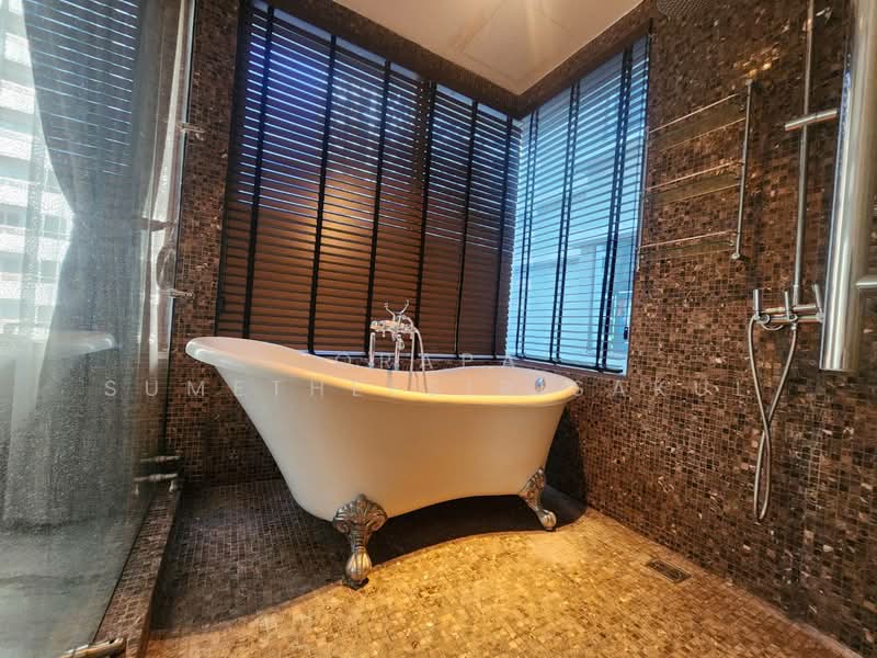 The Emporio Place, Bangkok, 93 Soi Sukhumvit 24, Sukhumvit Road, Khong Tan, Khlong Toei, Bangkok, 2 Bedrooms, 103 sqm, Condo For Sale, by Orapa Sumetheesirisakul, 500162027 - DDproperty.com