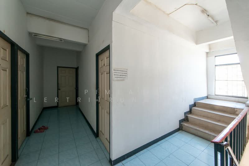 หอพักรุ่งแสงทอง, Bangkok, Lat Krabang, Lat Krabang, Bangkok, , 400 sqm, Shophouse For Sale, by Pimlada Lertritrungmanee, 500162036 - DDproperty.com