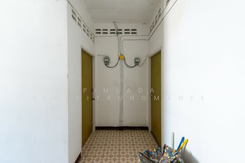 หอพักรุ่งแสงทอง, Bangkok, Lat Krabang, Lat Krabang, Bangkok, , 400 sqm, Shophouse For Sale, by Pimlada Lertritrungmanee, 500162036 - DDproperty.com